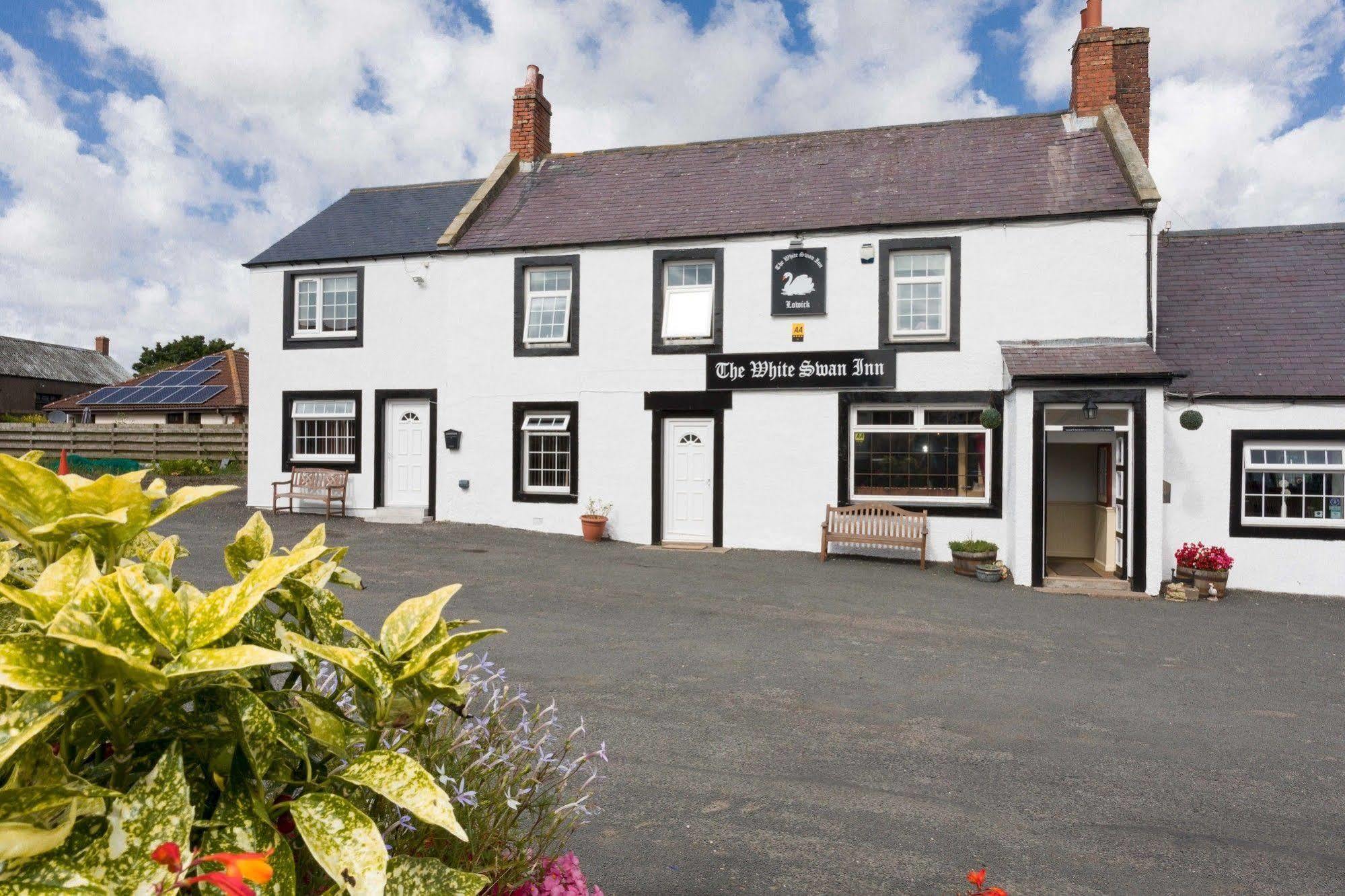 The White Swan Inn Lowick (Northumberland) Exterior foto